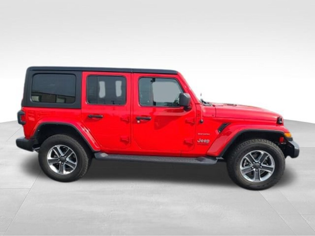 Used 2022 Jeep Wrangler Unlimited Sahara 4x4 SUV