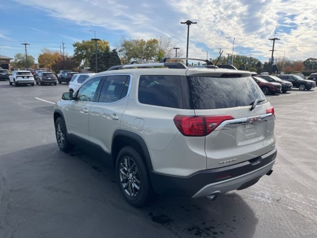 Used 2017 GMC Acadia SLT SUV