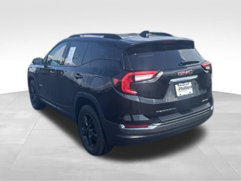 Used 2024 GMC Terrain AT4 SUV