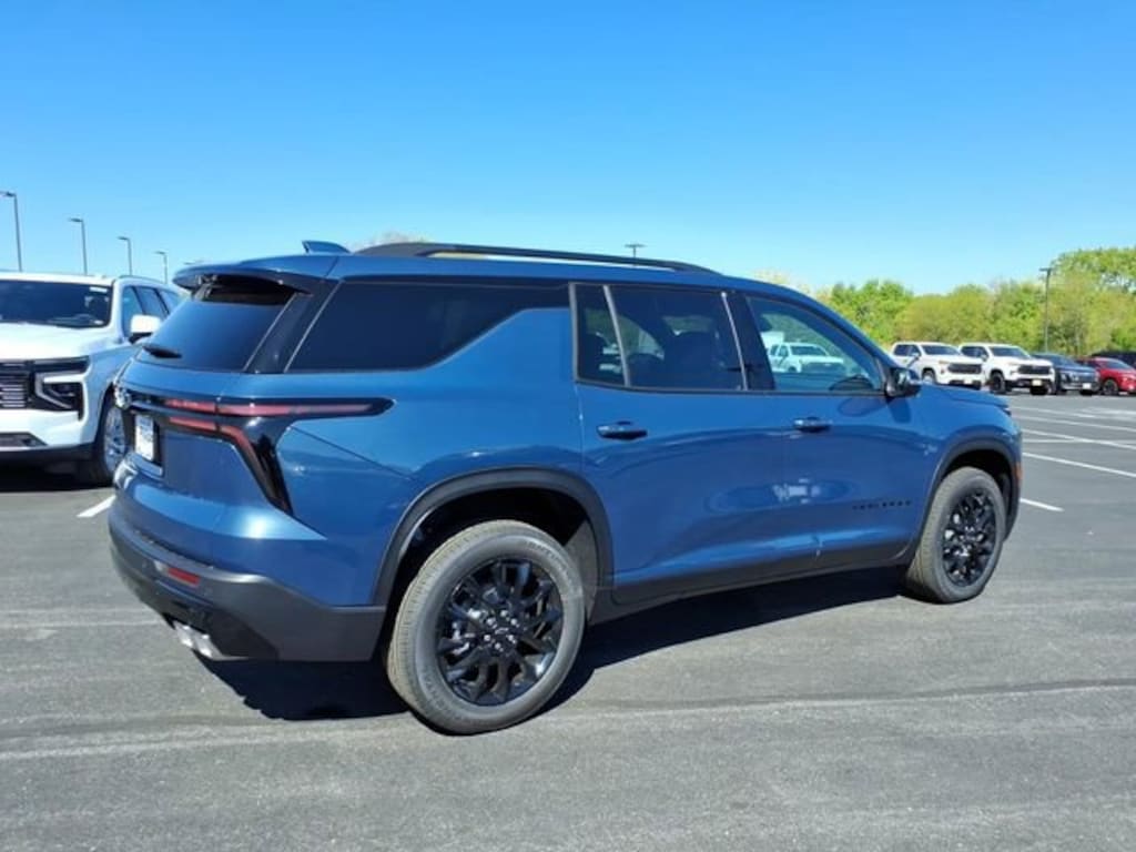 New 2026 Chevrolet Traverse LT SUV