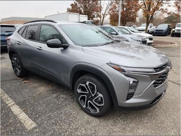 2025 Chevrolet Trax photo 4