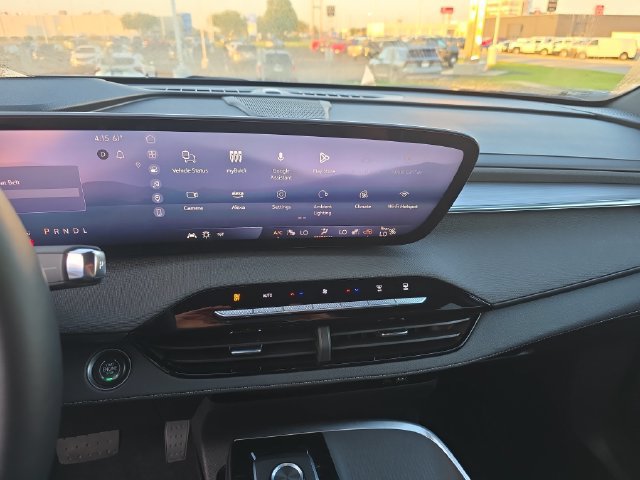2025 Buick Enclave Preferred - Photo 16