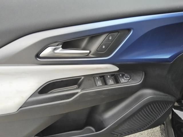 2025 Chevrolet Equinox EV LT - Photo 6