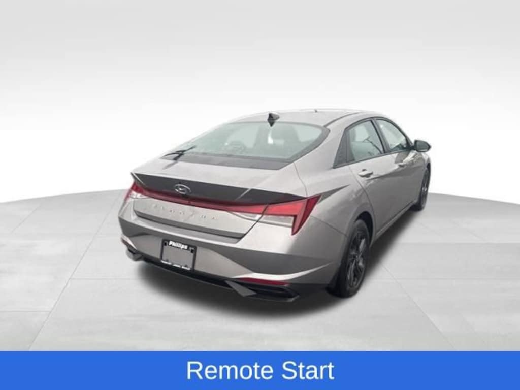 Used 2023 Hyundai Elantra SEL Sedan