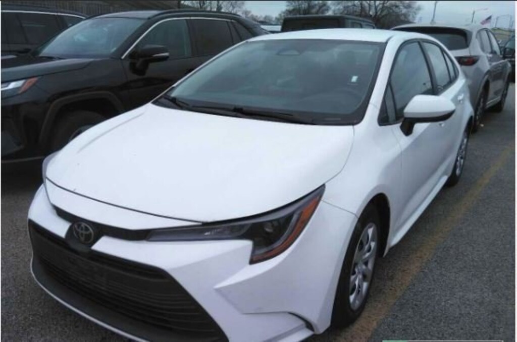 Used 2024 Toyota Corolla LE