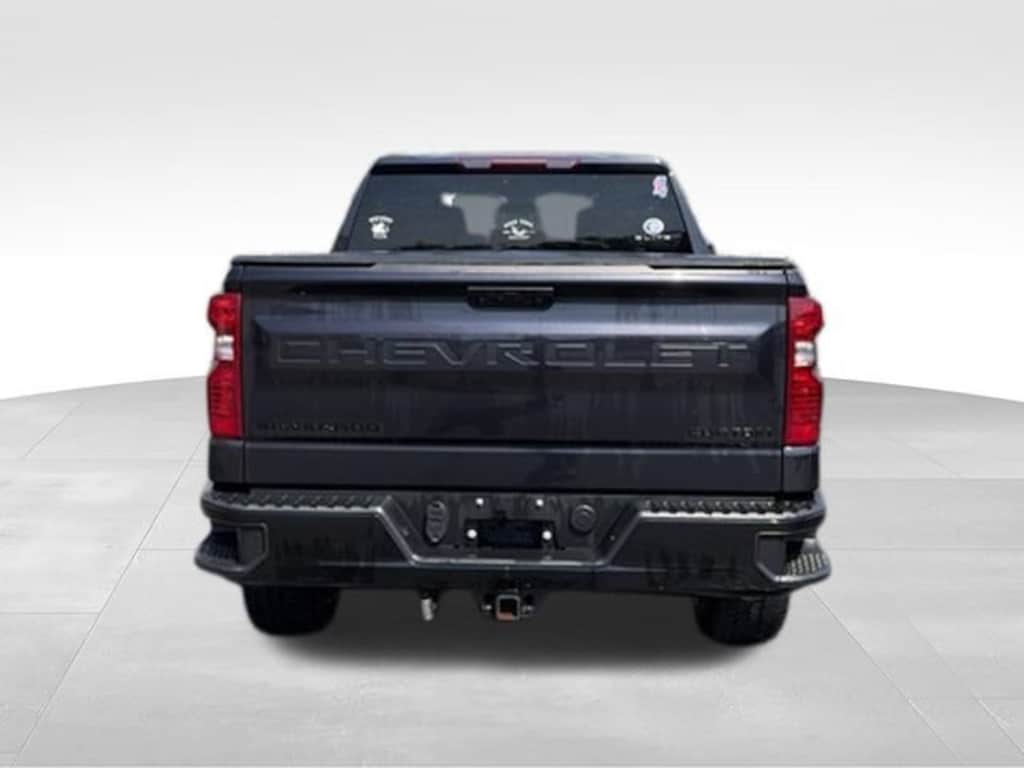 Used 2024 Chevrolet Silverado 1500 Custom Trail Boss Truck Crew Cab