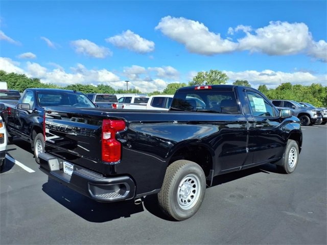2026 Chevrolet Silverado 1500 photo 3