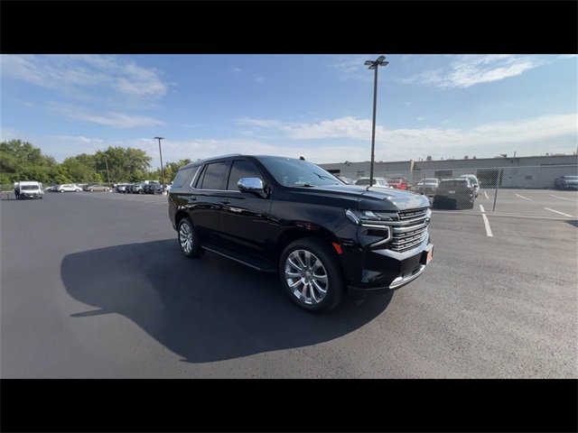 2023 Chevrolet Tahoe Premier photo 2