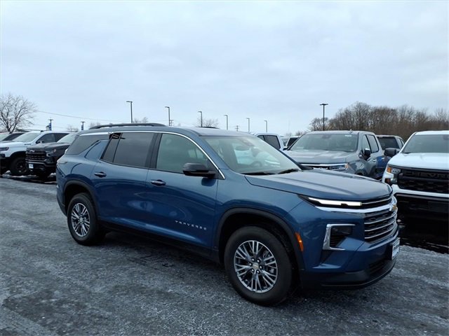 2025 Chevrolet Traverse LT's photo