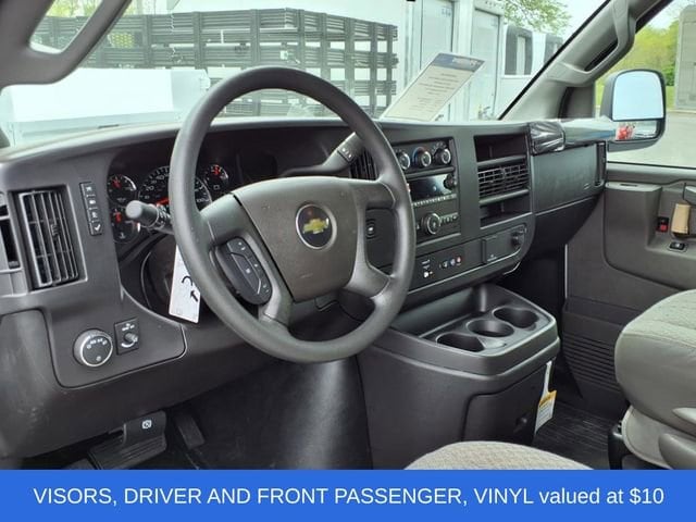 2025 Chevrolet Express Cargo Work Van - Photo 16