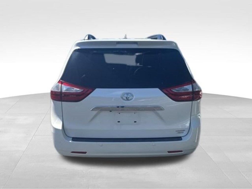 Used 2017 Toyota Sienna Limited 7 Passenger Minivan