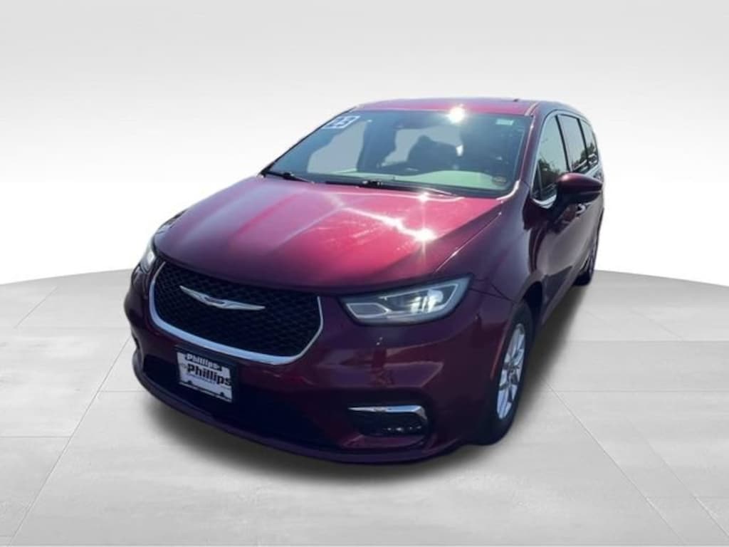 Used 2023 Chrysler Pacifica Touring L Van Passenger Van