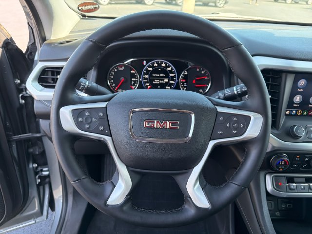 2023 GMC Acadia SLT - Photo 14