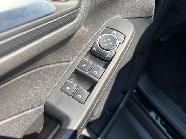 2024 Ford Escape ST-Line - Photo 11