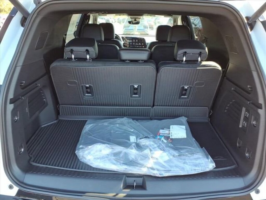 New 2026 Chevrolet Traverse High Country SUV