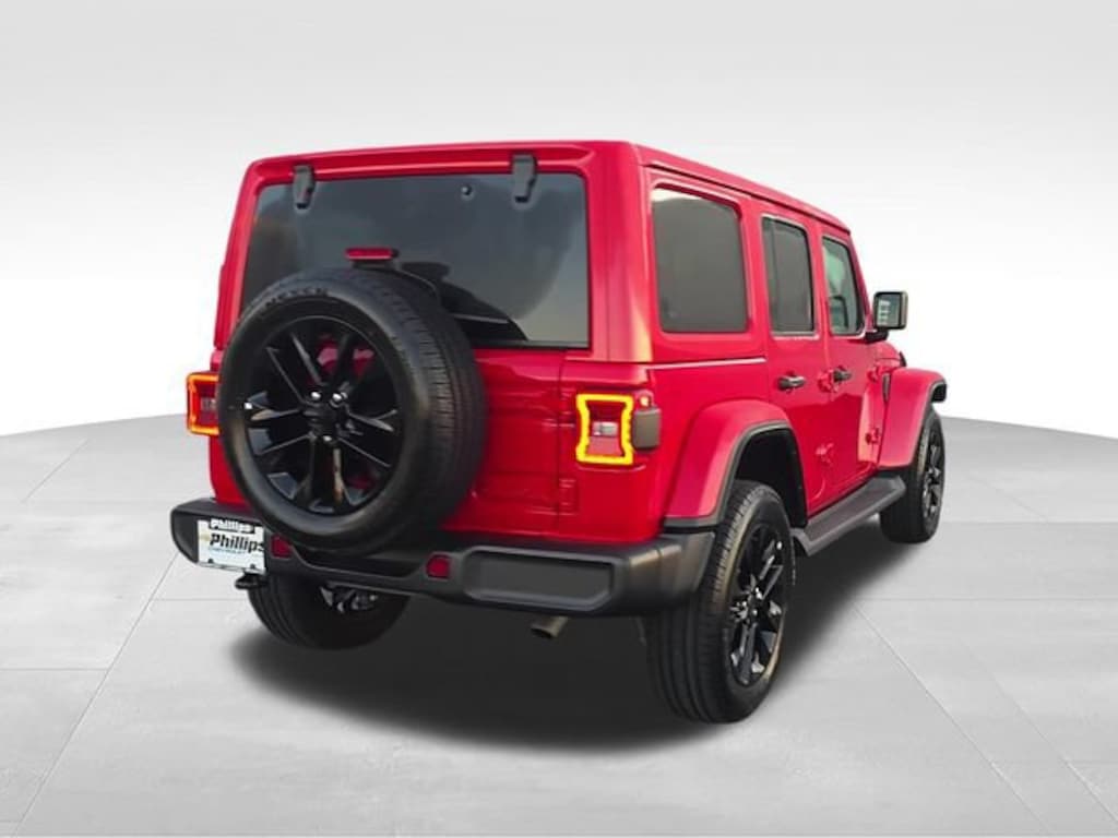 Used 2025 Jeep Wrangler 4xe Sahara SUV