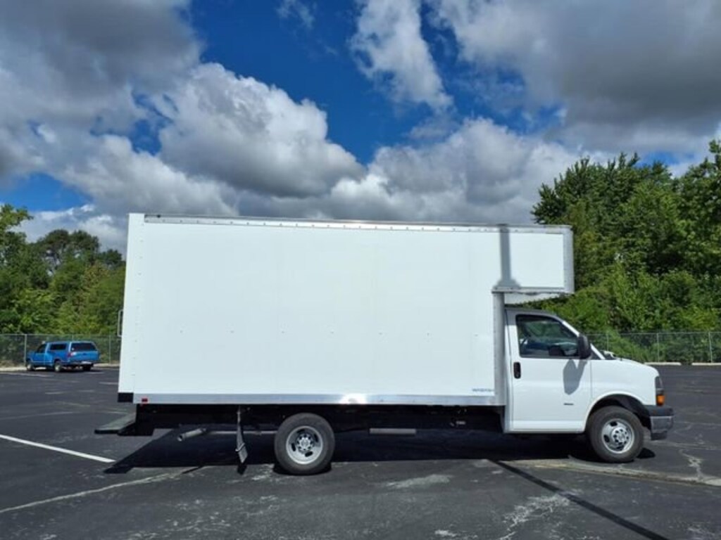 New 2025 Chevrolet Express Cutaway 3500 1WT Cutaway Van