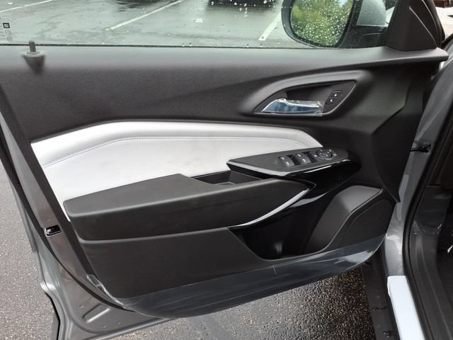 2026 Chevrolet Trax LT - Photo 10