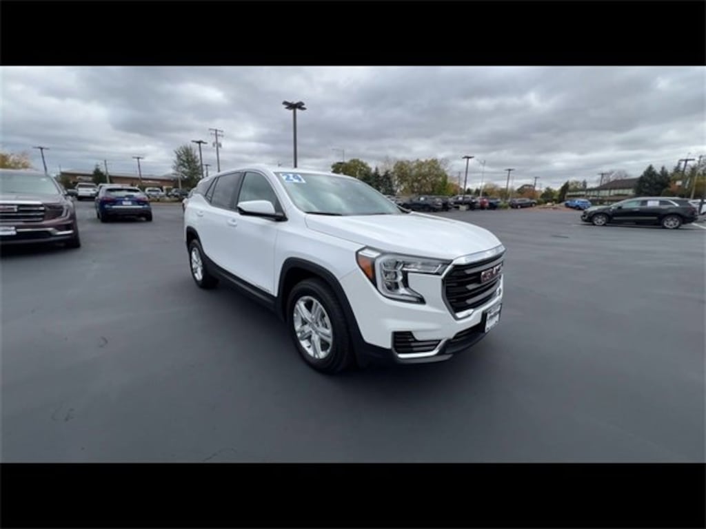 Used 2024 GMC Terrain SLE SUV