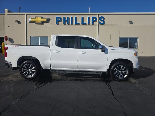 2024 Chevrolet Silverado 1500 LT photo 4