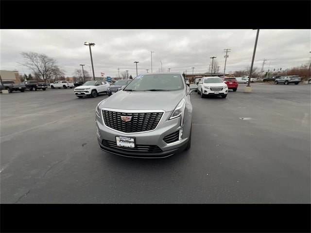 2025 Cadillac XT5 Luxury photo 3