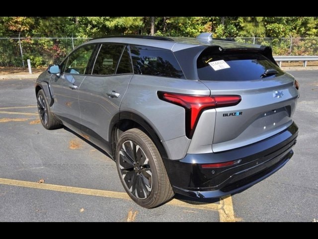 Used 2025 Chevrolet Blazer EV RS with VIN 3GNKDJRJ4SS215379 for sale in Frankfort, IL
