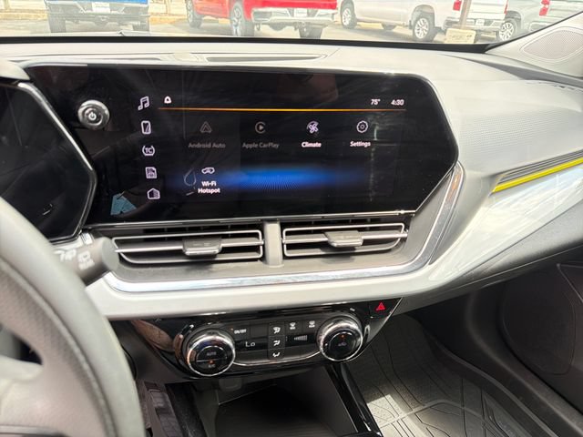 2026 Chevrolet Trax LT - Photo 17