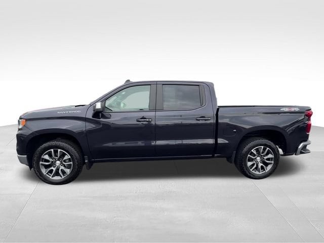 2024 Chevrolet Silverado 1500 LT - Photo 3