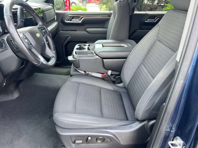 2022 Chevrolet Silverado 1500 LT - Photo 9