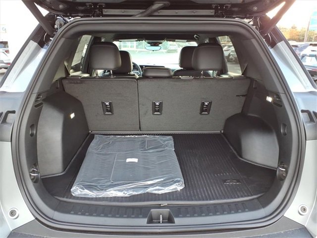 2026 Chevrolet Equinox LT photo 4