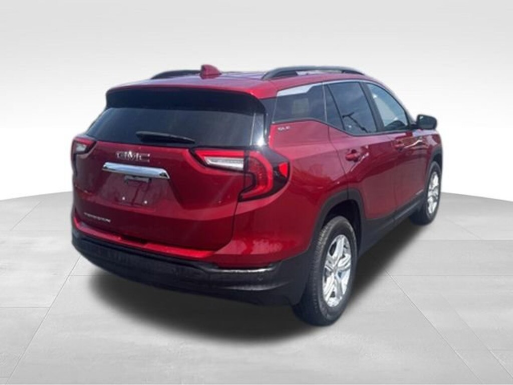 Used 2023 GMC Terrain SLE SUV
