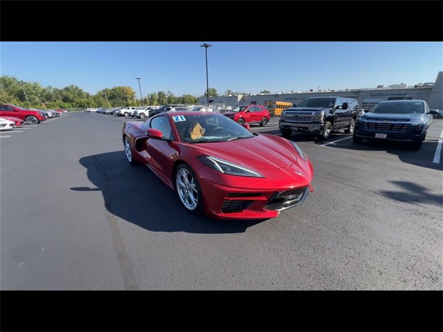 2021 Chevrolet Corvette Stingray 2LT photo 2