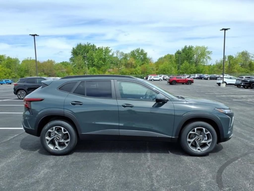 New 2026 Chevrolet Trax LT SUV
