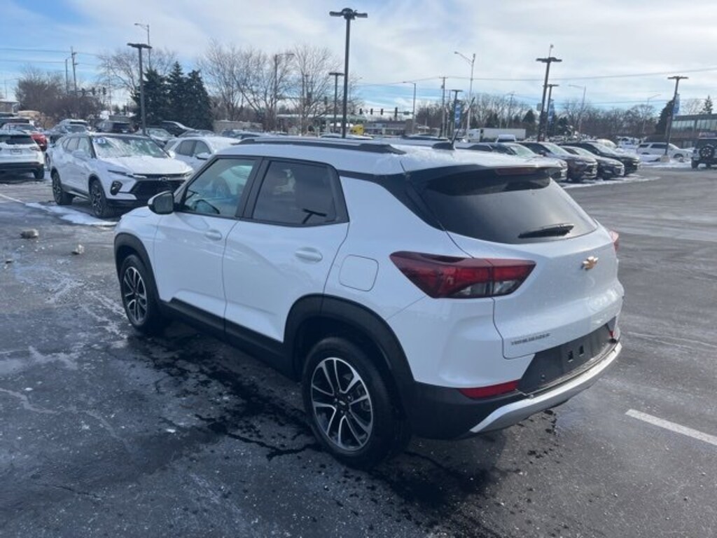 Used 2024 Chevrolet Trailblazer LT SUV