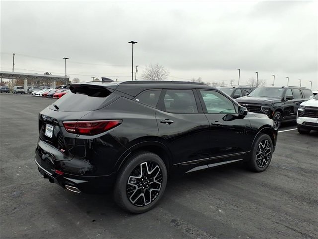 2026 Chevrolet Blazer RS photo 2