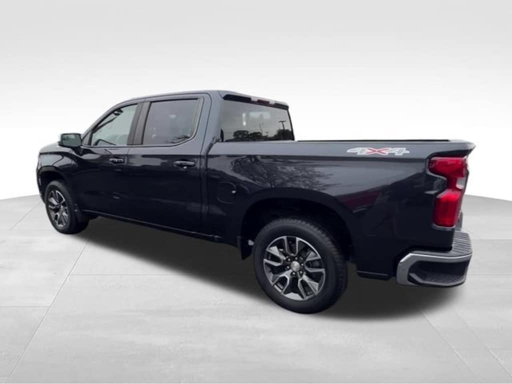 Used 2023 Chevrolet Silverado 1500 LT Truck Crew Cab