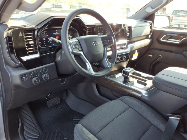 2026 Chevrolet Silverado 1500 LT Trail Boss - Photo 5