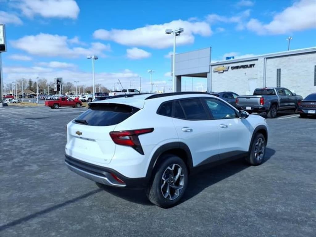 New 2026 Chevrolet Trax LT SUV