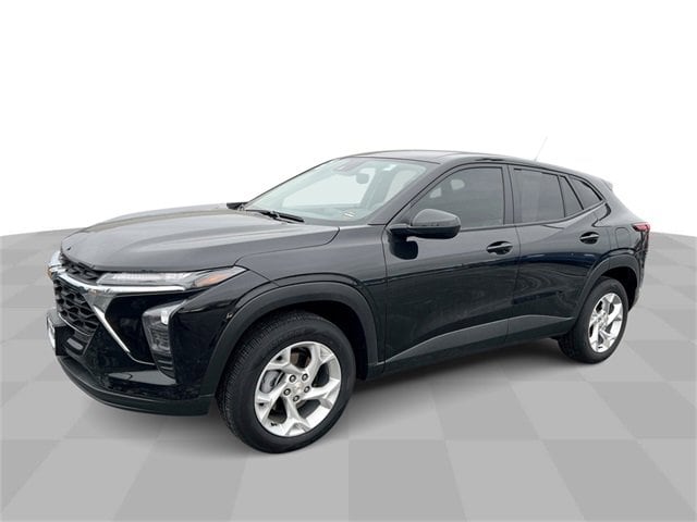 2025 Chevrolet Trax LS's photo