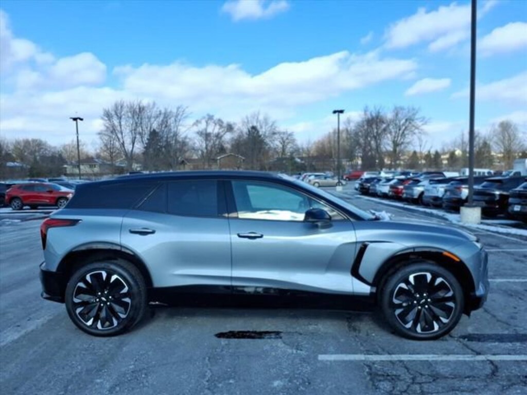 New 2025 Chevrolet Blazer EV RS SUV