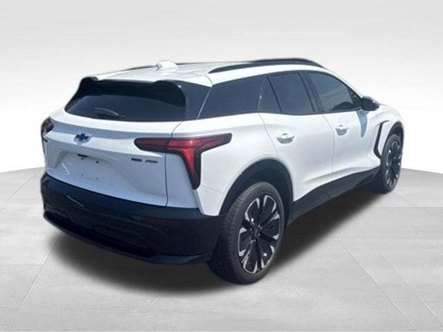 Used 2024 Chevrolet Blazer EV RS with VIN 3GNKDCRJ9RS133041 for sale in Frankfort, IL