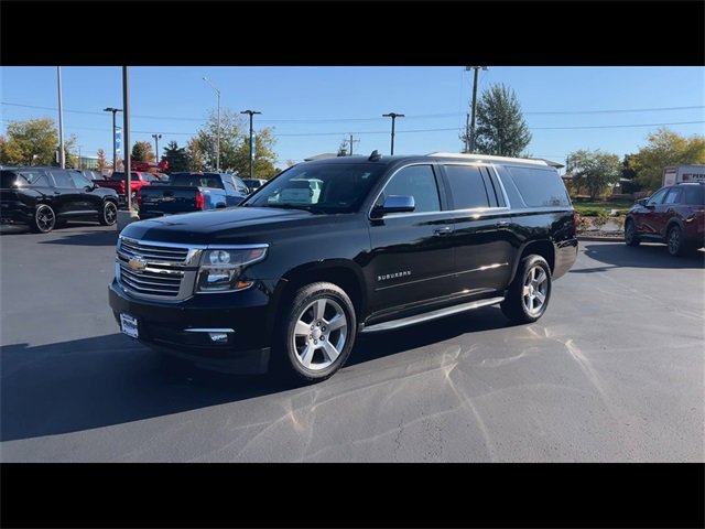 2019 Chevrolet Suburban Premier photo 4