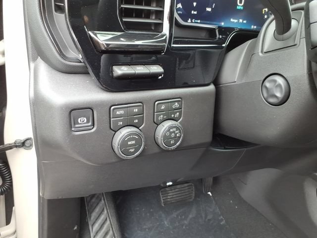 2026 Chevrolet Silverado 1500 ZR2 - Photo 12