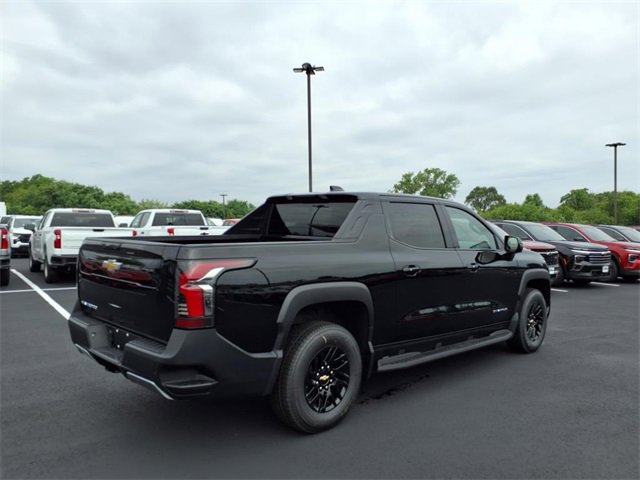 2026 Chevrolet Silverado EV LT photo 4