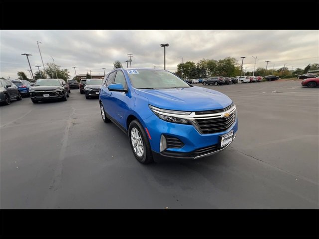 2024 Chevrolet Equinox LT photo 2
