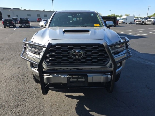 2023 Toyota Tacoma TRD Sport photo 2