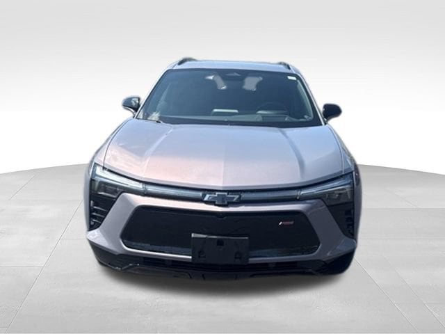 Used 2024 Chevrolet Blazer EV RS with VIN 3GNKDCRJ5RS216675 for sale in Frankfort, IL
