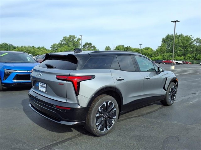 2025 Chevrolet Blazer EV RS photo 3