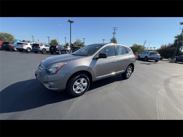 2015 Nissan Rogue Select S photo 4