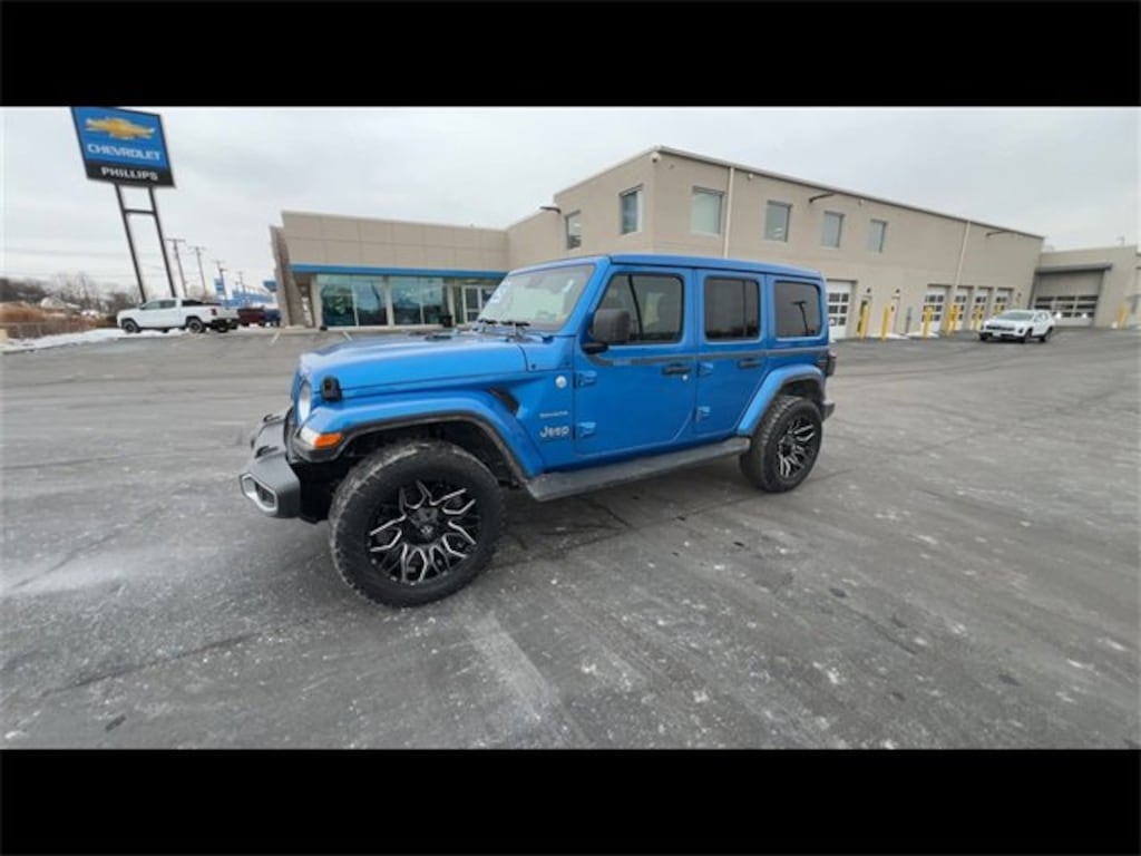 Used 2023 Jeep Wrangler Sahara